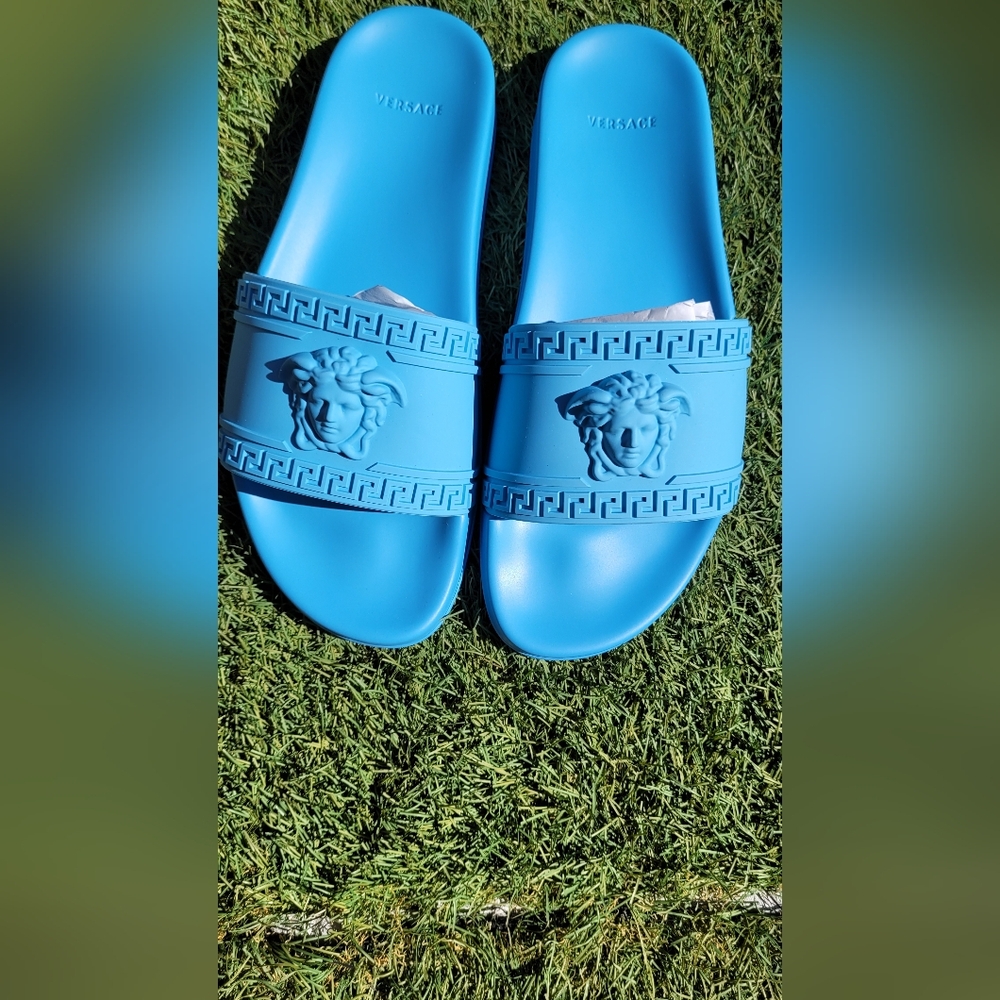 VERSACE PALAZZO MEDUSA POOL SLIDE: BRAND NEW SIZE 12US, 45EU